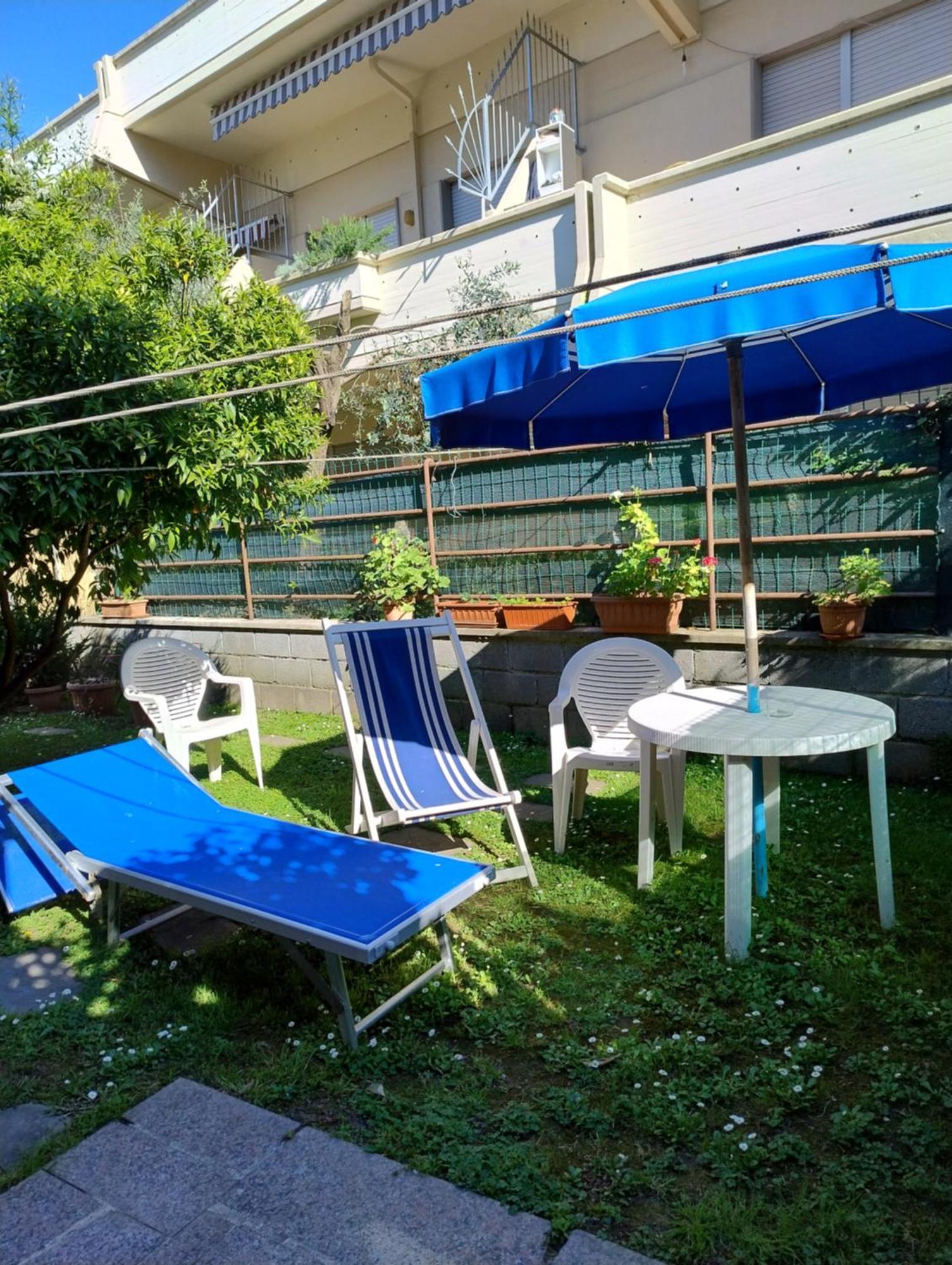 Bilocale Climatizzato A 850M Dalla Spiaggia Casa Katia Marina di Massa Esterno foto